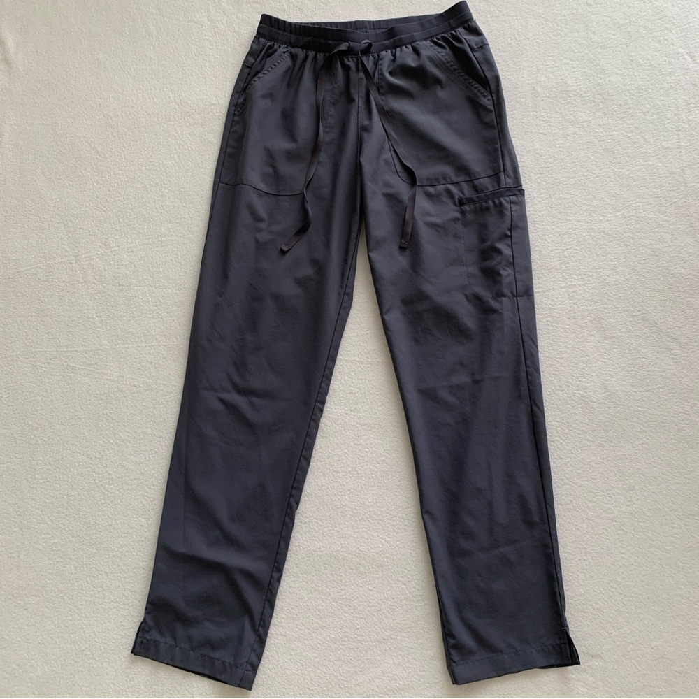 Beyond Scrubs Cargo Scrub Pants Women's 6-Pocket Tapered Leg‎ Gray Size M *Flaw